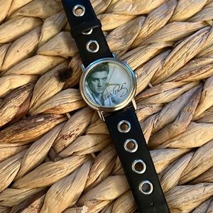 Elvis presley 2001 watch